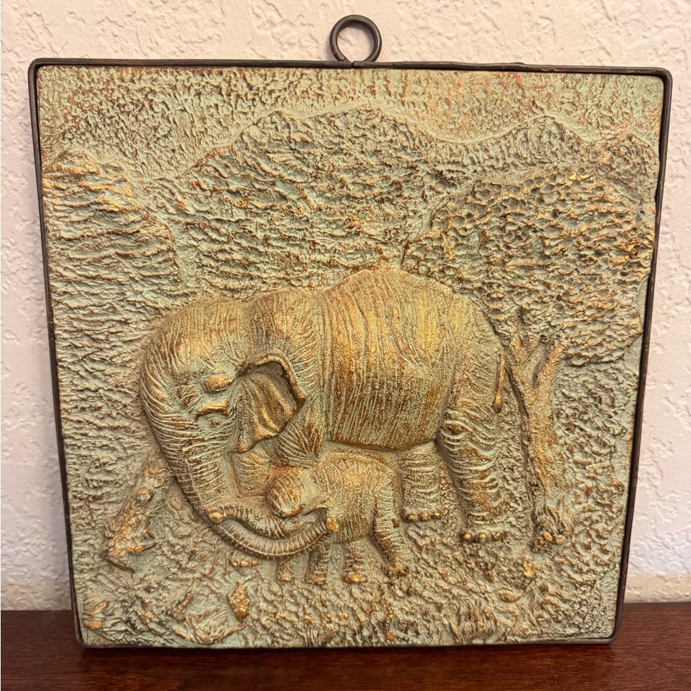Vintage Elephant Mother And Calf Wall Art Stone Look Resin 3D Wrought Iron Frame